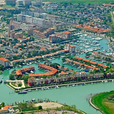 Apartmán In Caorle With Balcony